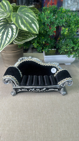 Ring Couch