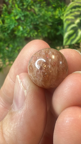 Mini sunstone spheres