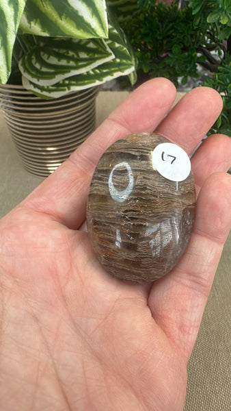 Thousand layer palm stone