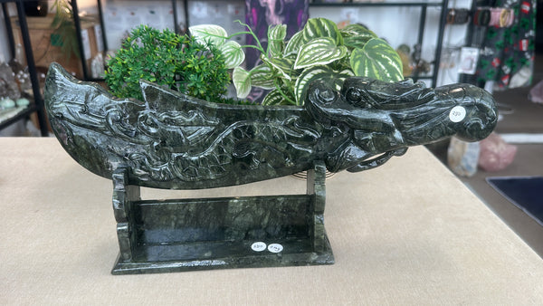 Green jade carving