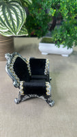 Small Ring couch