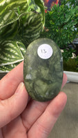 Green jade palm stones