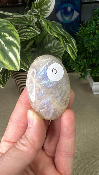 Moonstone Palm Stone