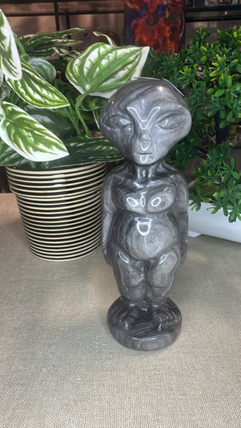 Silver obsidian alien