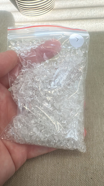 Clear Quartz chips (small)