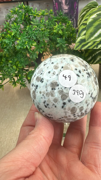 Kiwi Jasper Spheres
