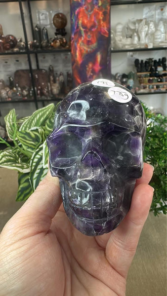Chevron Amethyst skull