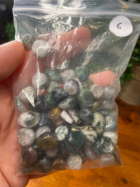 Medium Moss Agate Chips